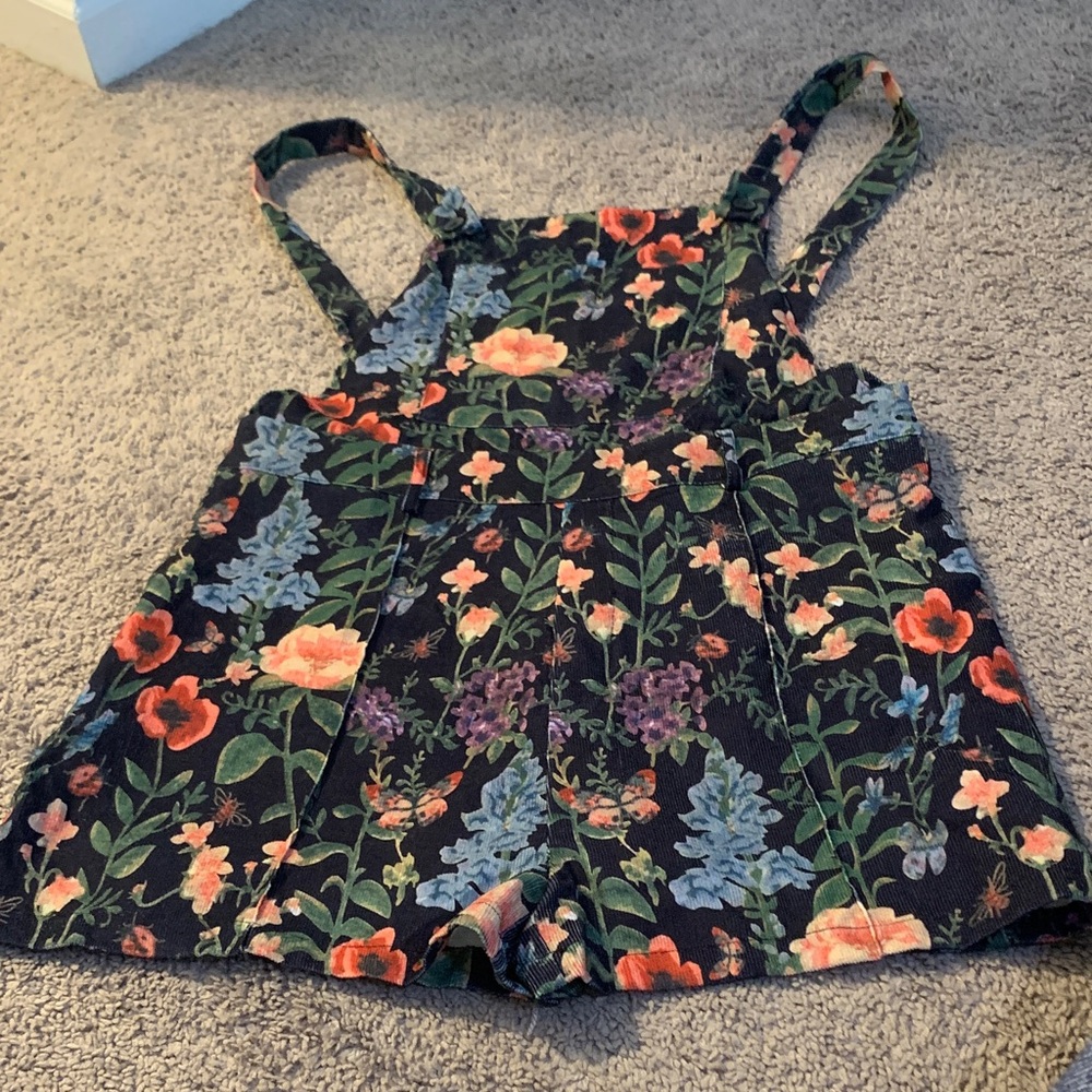Cider Multicolor Floral Garment